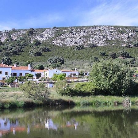 Palacio Viejo De Las Corchuelas Torrejón el Rubio Exterior foto