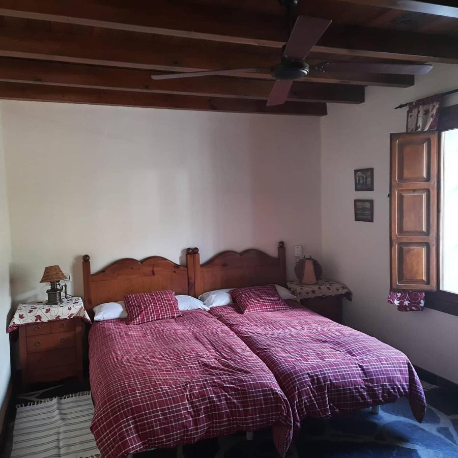 Palacio Viejo De Las Corchuelas Torrejón el Rubio Exterior foto